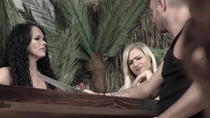 Hitzefrei.com - Hottest Sarah Star challenge