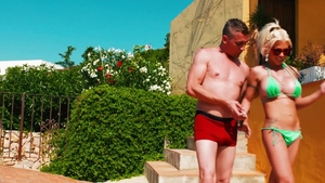 HarmonyVision-Video: Bimbo blonde hair need cum on face